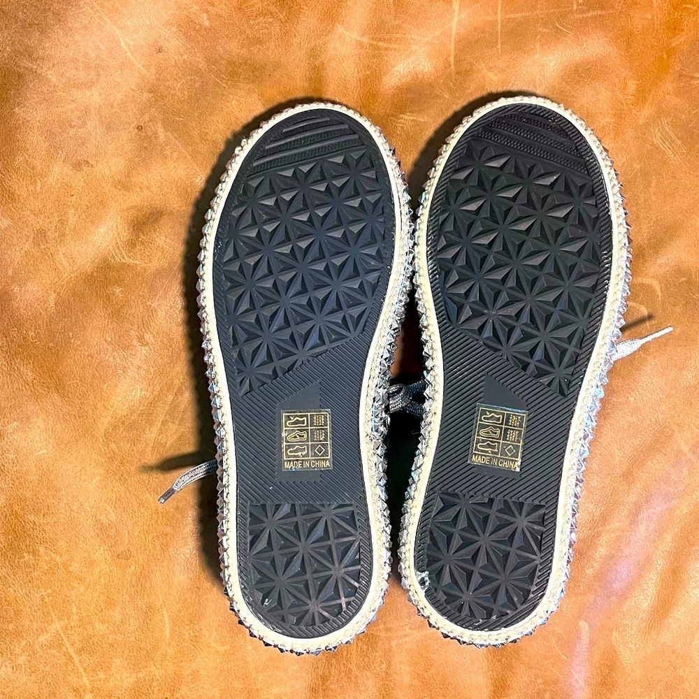 Studded Black 6.5 (runs big, I am an 8 and they fit) Converse Style Tennis Shoe - Picture 9 of 10